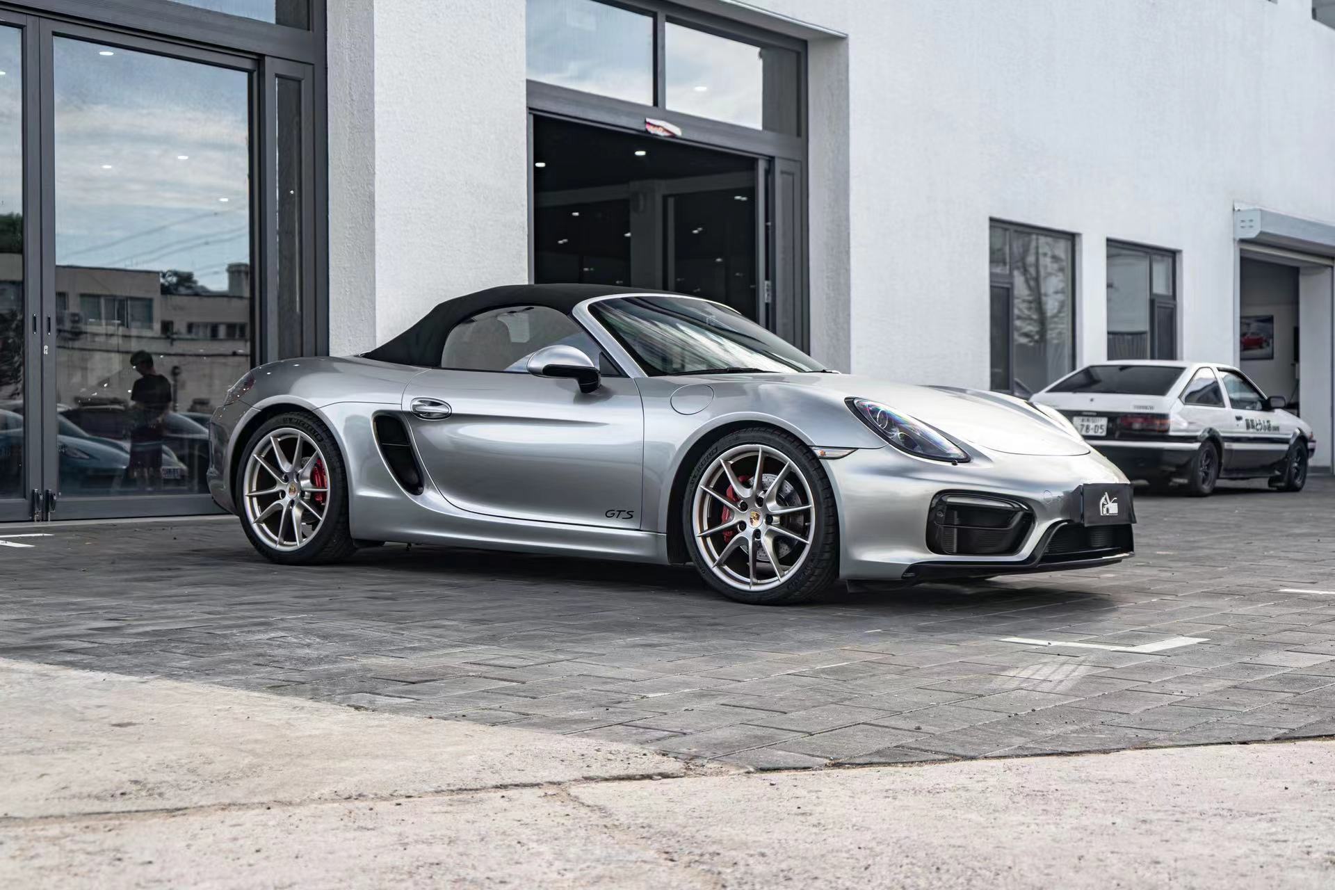 2014年 981 GTS 6.8wkm 京 原车白贴GT银 3.4自然吸气 水