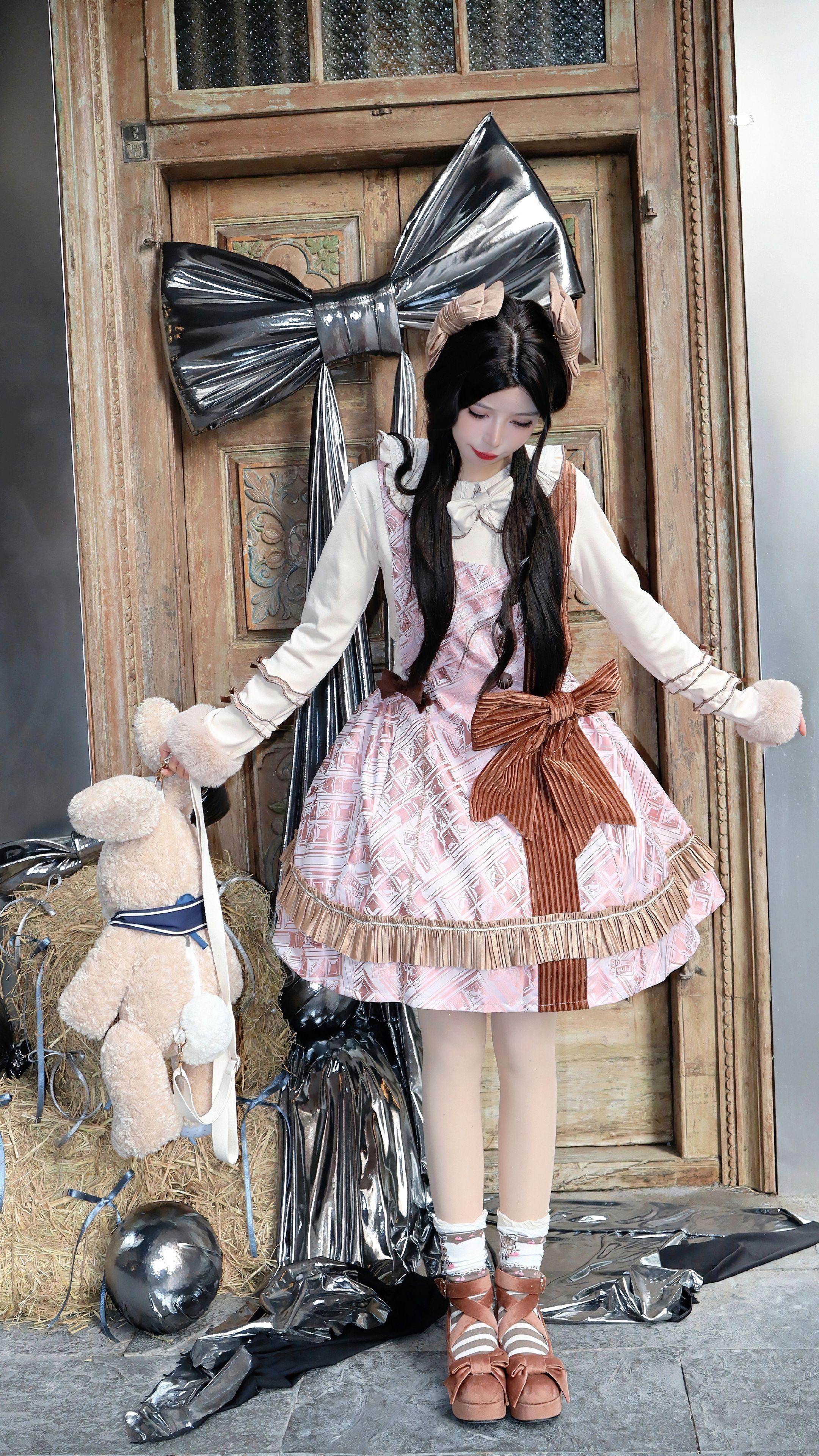 26年还要努力赚钱买lo！ 爱你老己。地球online版本2.0.2....