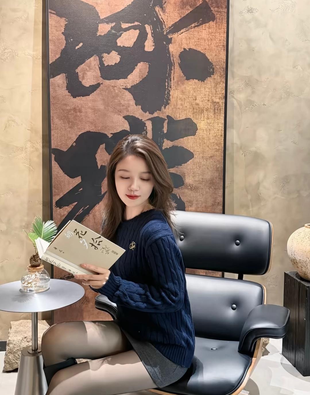 你赌我没有当断则断的勇气 其实我已经拥有转身就走的能力 气质美女