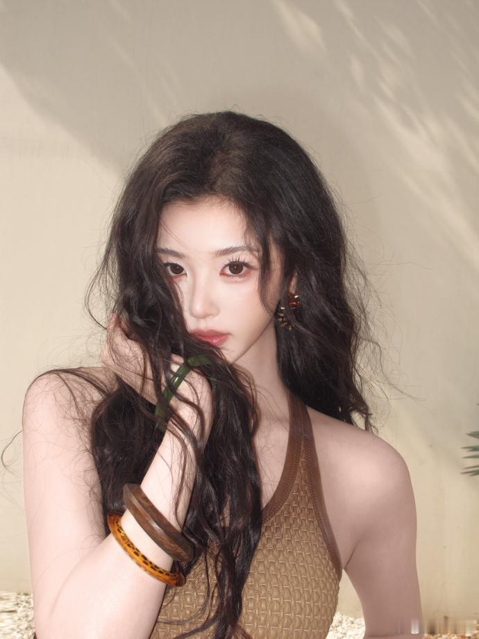 孔雪儿演员身份被放大俞浅浅大火出圈，让大家看清了孔雪儿的演员天赋，身上的荧幕氛围