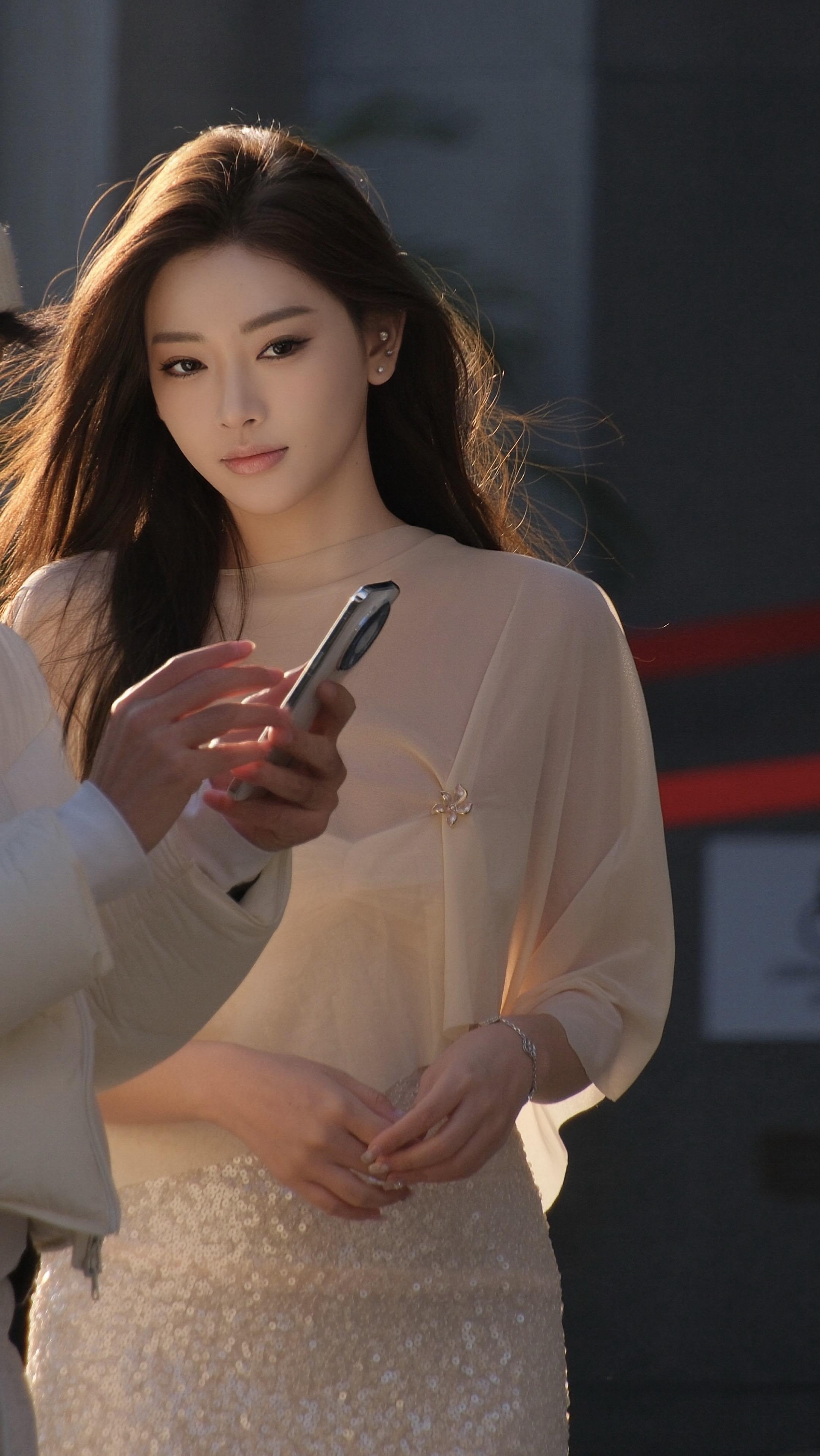 上海街拍。每个小姐姐都美的发光！！