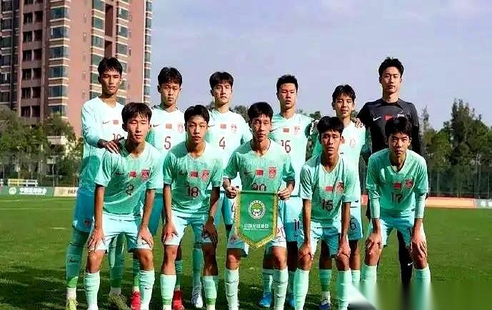 把进国家队，当成履历镀金，出来好卖个高价。
这事儿要是真的，比输球本身恶心一万倍