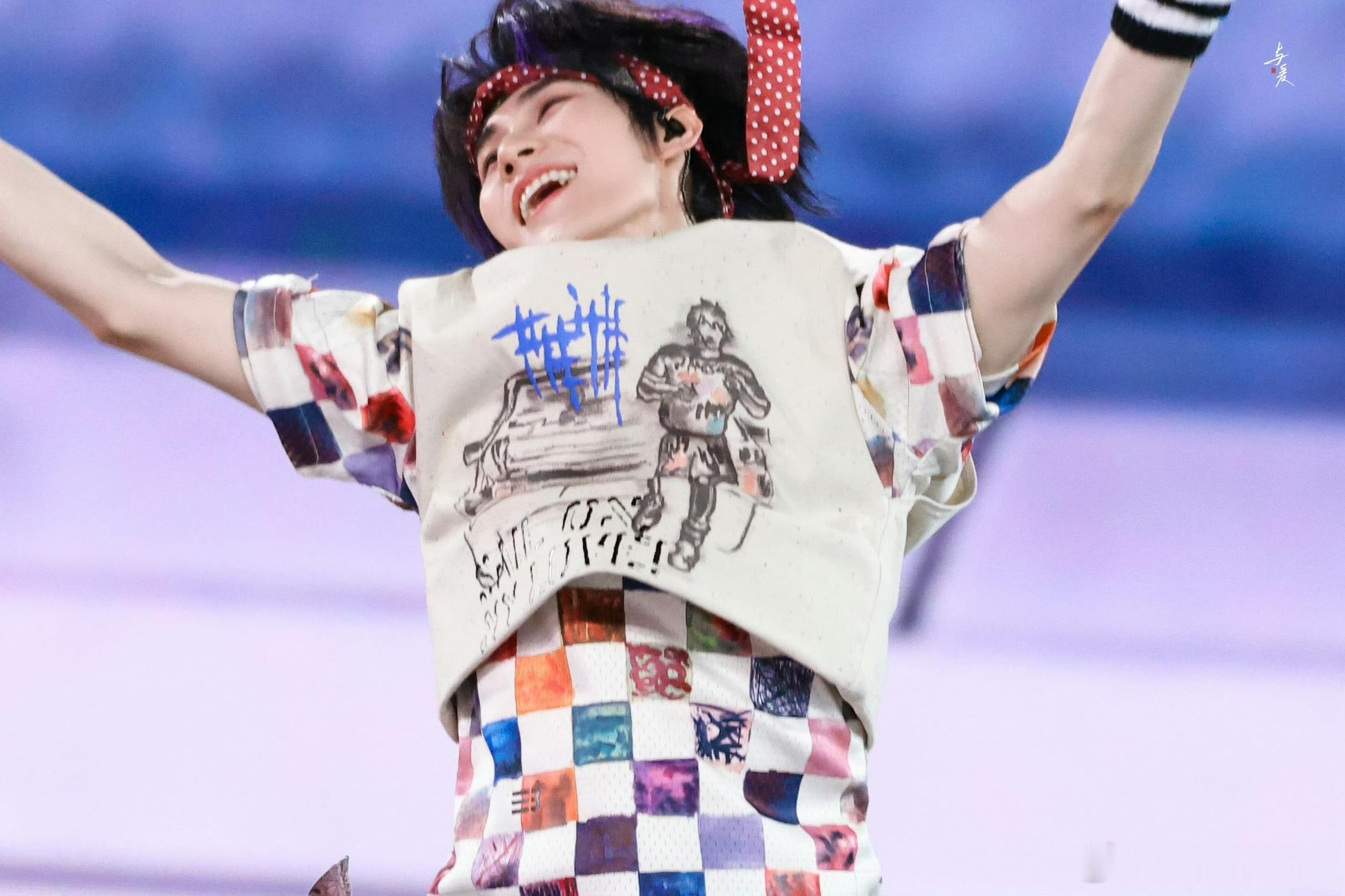 张真源  💚 张真源 相思锁💚张真源奔跑吧世界上没有那么多如果，但有我们需要