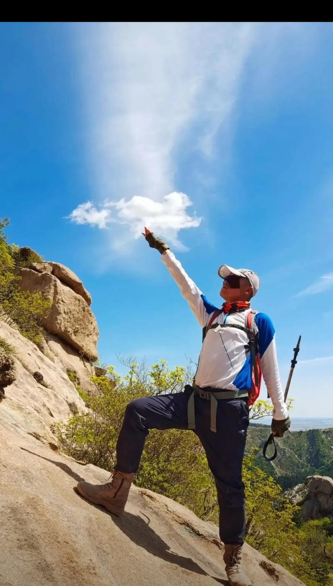 “冤不？”山东济南，63岁男子花69元参加登山活动，登山后，男子脱离55人的队伍