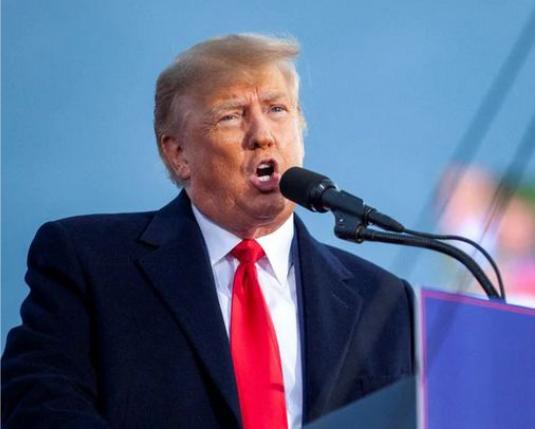 特朗普居然承认：将调整与中国的经济关系，承认中美近乎平等！这条表态一出来，国际政