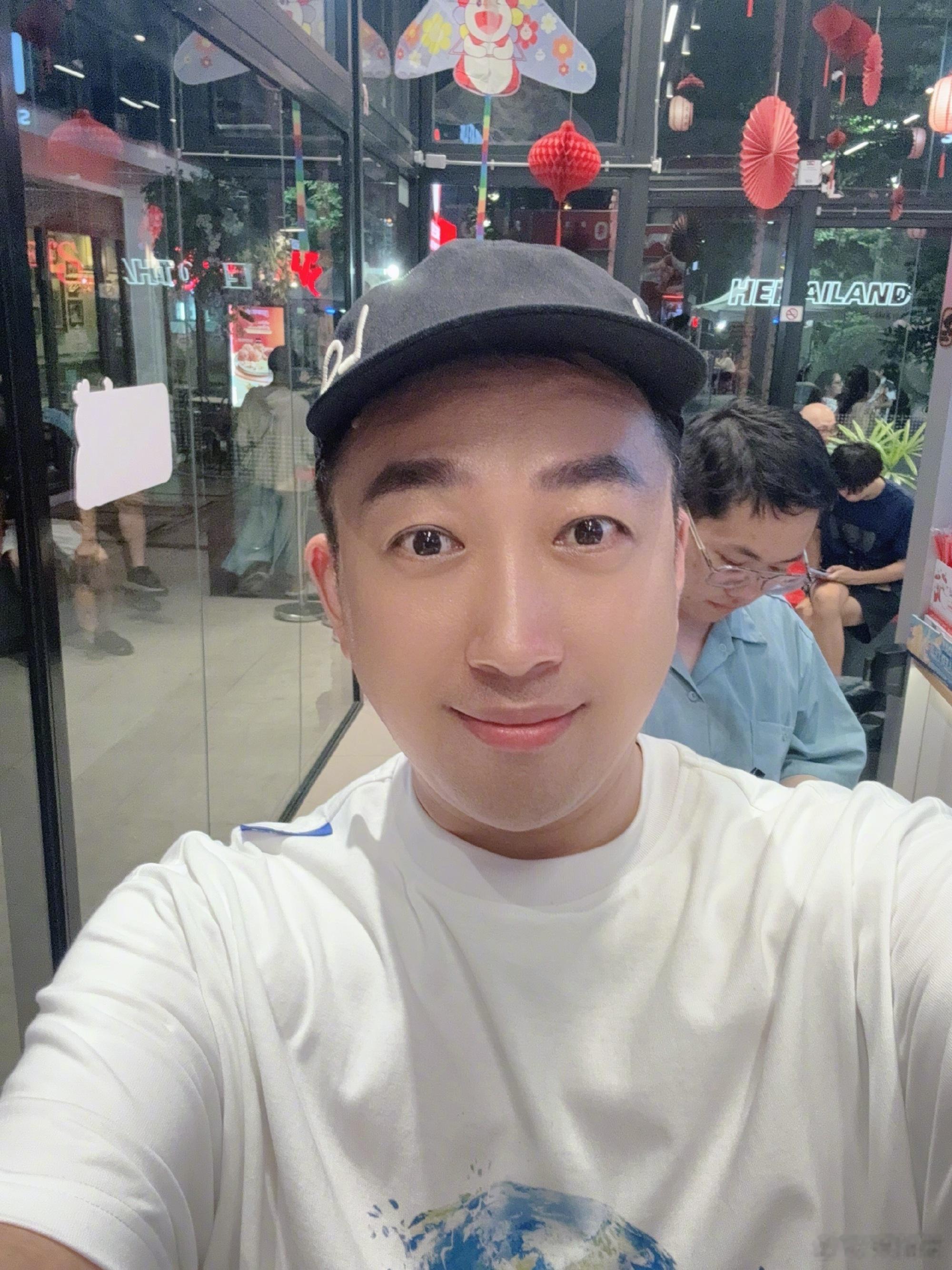 #于正如何判断剧本的好坏##于正不强迫演员接剧# 于正对于剧本好坏的判断标准令人