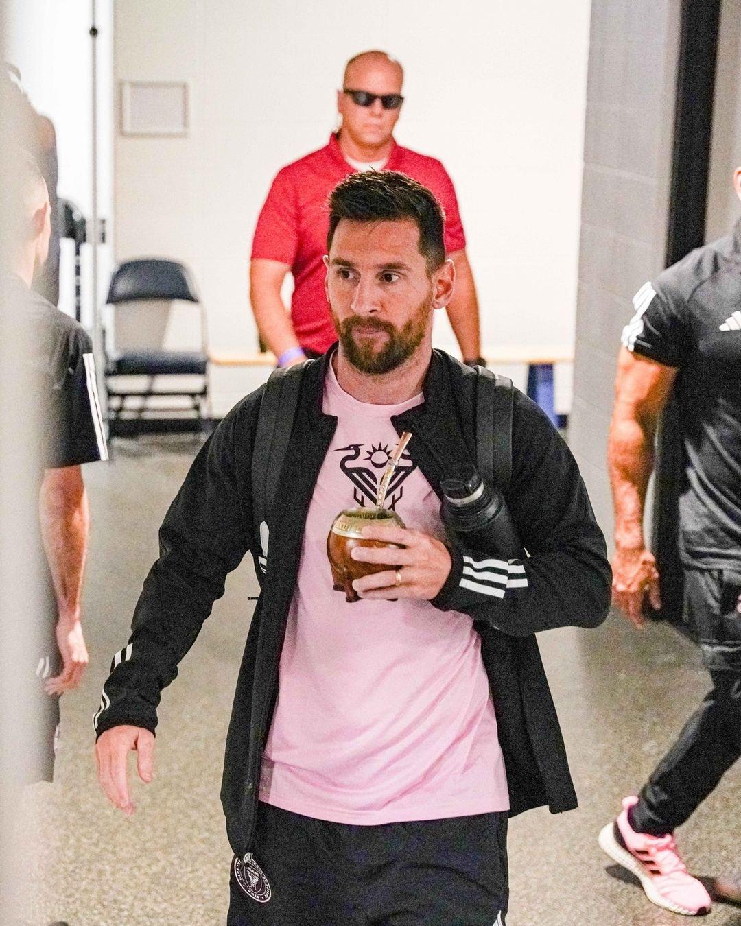 [我想静静]这是享受足球吗？梅西是头驴吧？[what]经典剧本，落后-绝平-反超