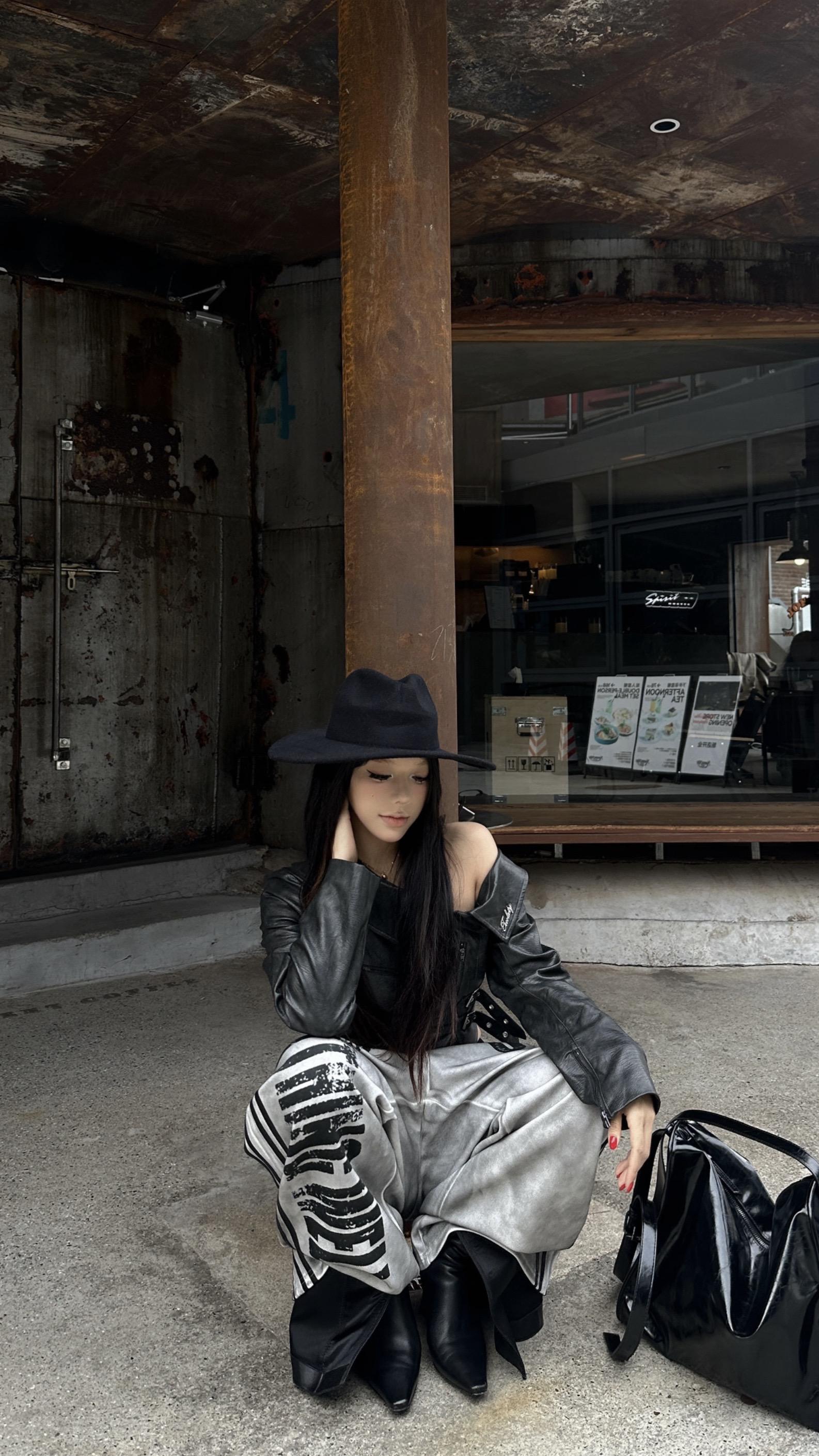 感觉快乐就忙东忙西 感觉矮了就拉长自己