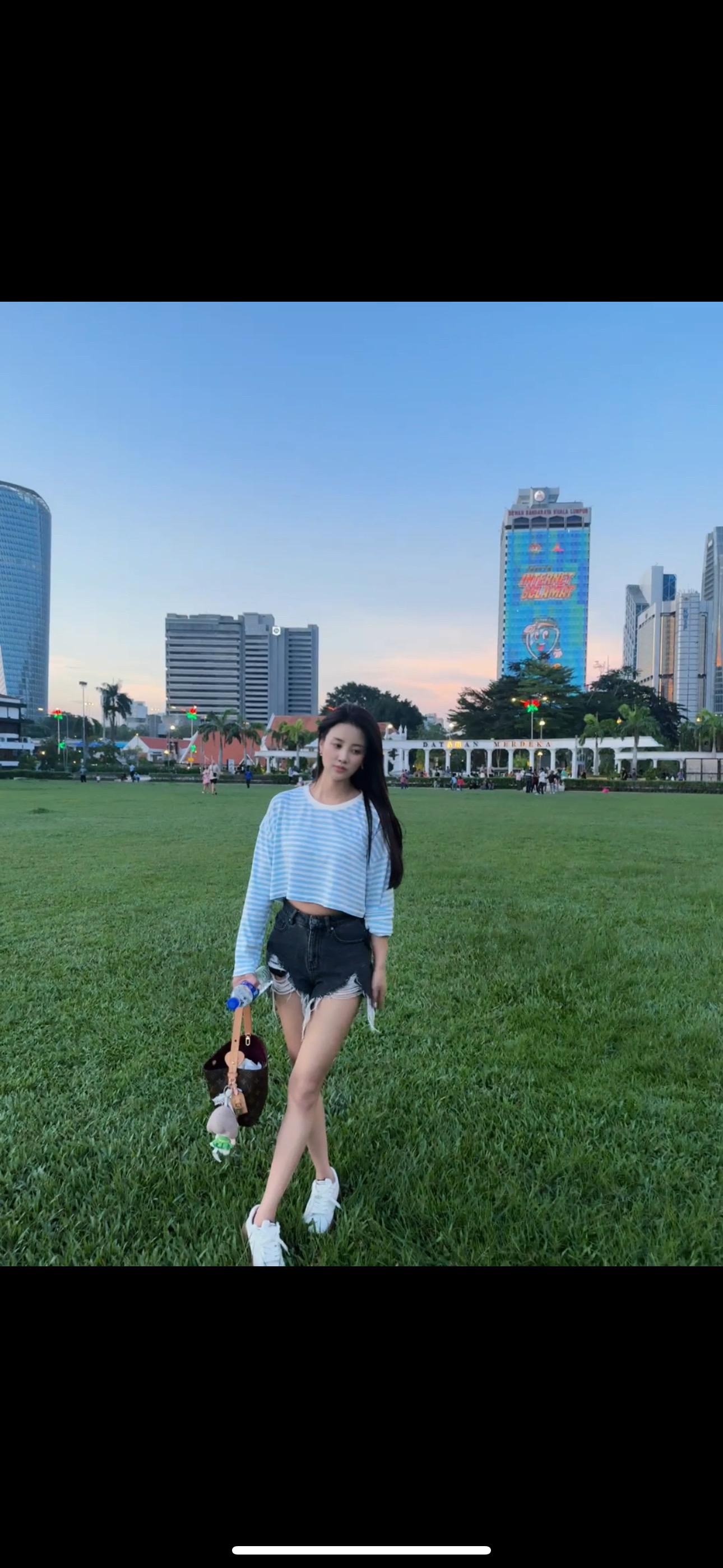 靠自己的时候   你就会知道  有谁  没谁  少谁  多谁  真的都不重要