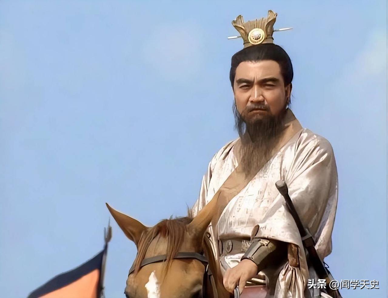 曹操和司马懿究竟谁更加厉害?

这俩人放一块，比的不是谁赢得多，是谁熬得更久。