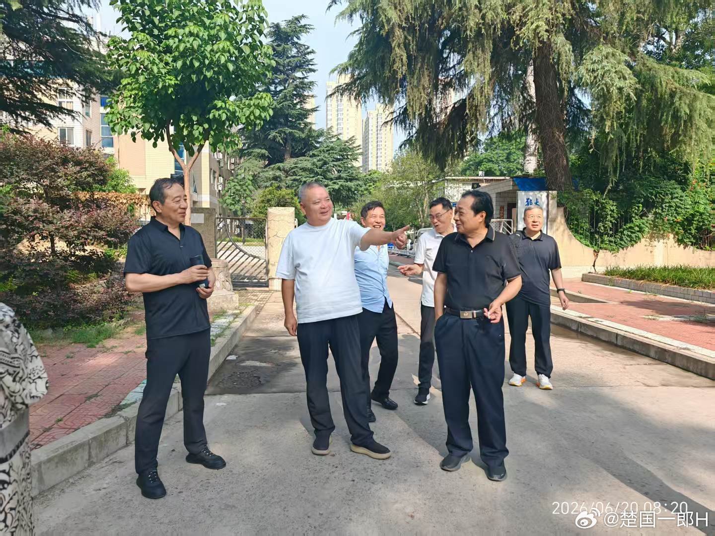 北京 我的评分：北京 拂去40你的历史尘土，母校郑州大学依然浪漫美丽，欣欣向荣，