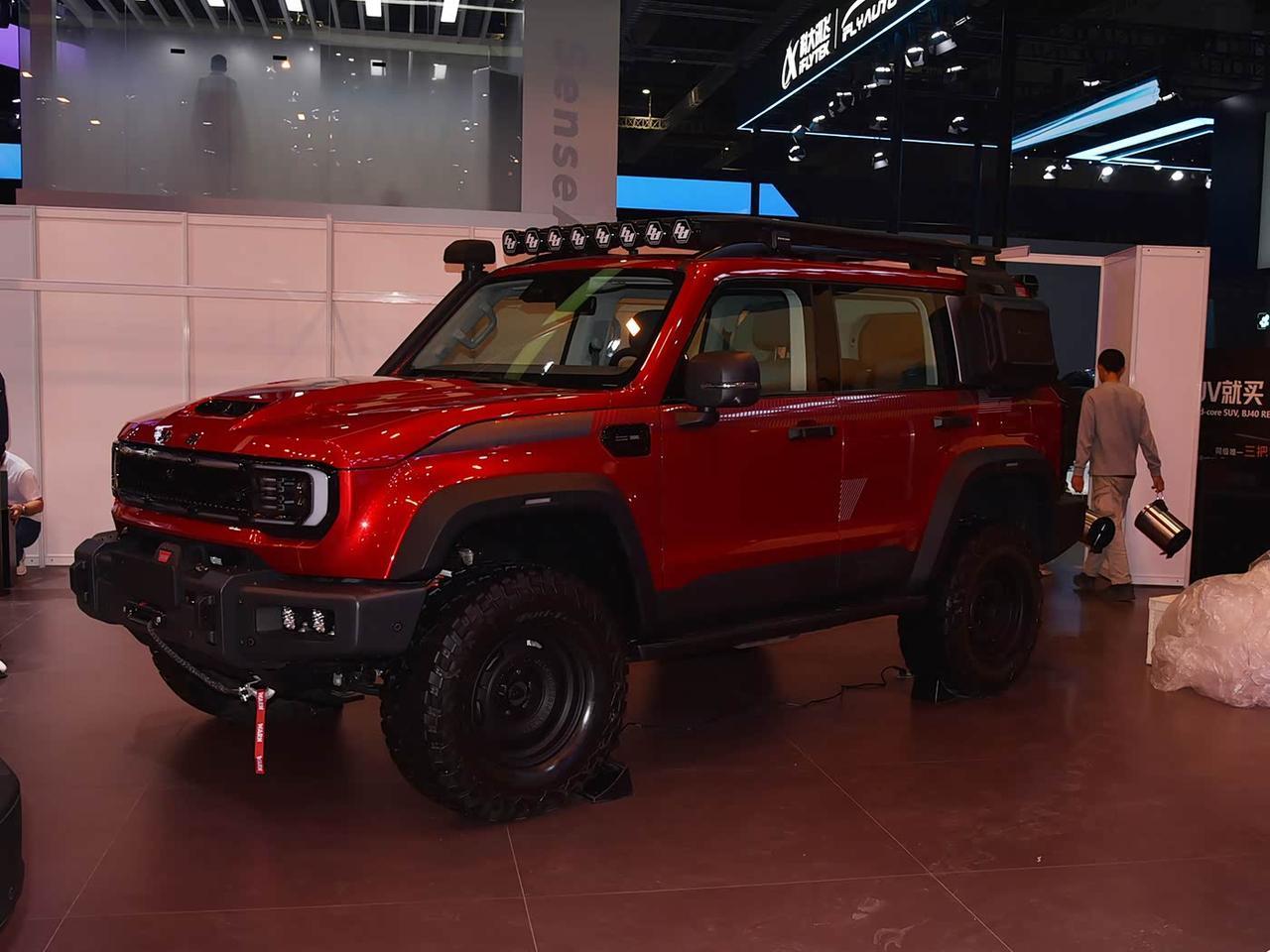 BJ40家族“三箭齐发”，BJ40增程赤兔版是重点
 
1月27日，北京越野BJ