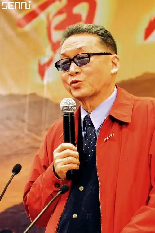 李敖先生说：“中年女人是最容易被勾引的，她跟老公的肢体接触，已经属于左手摸右手的