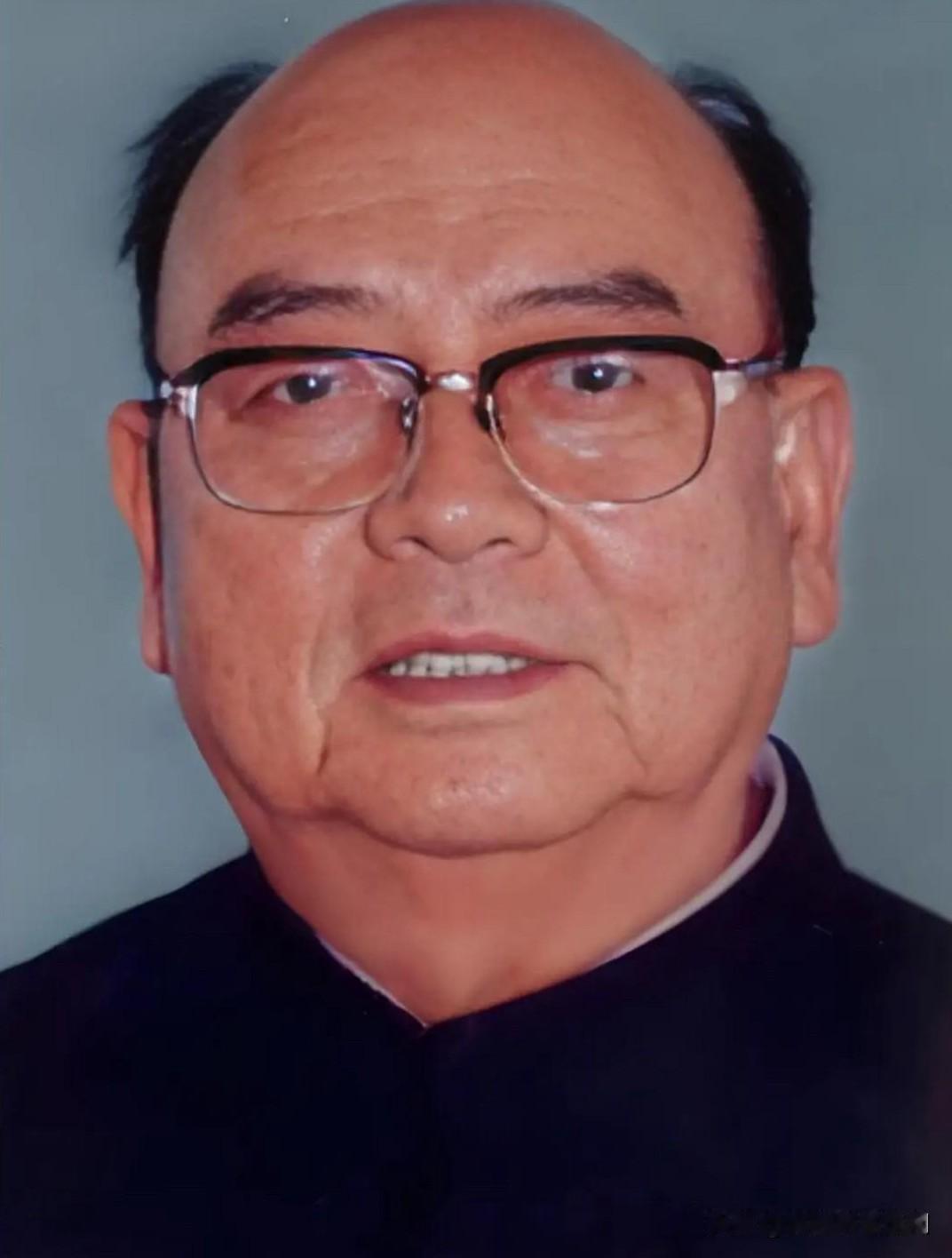 1979年，时年61岁的他，出任山东省委第一书记，主政期间，全面推动地方工业，经