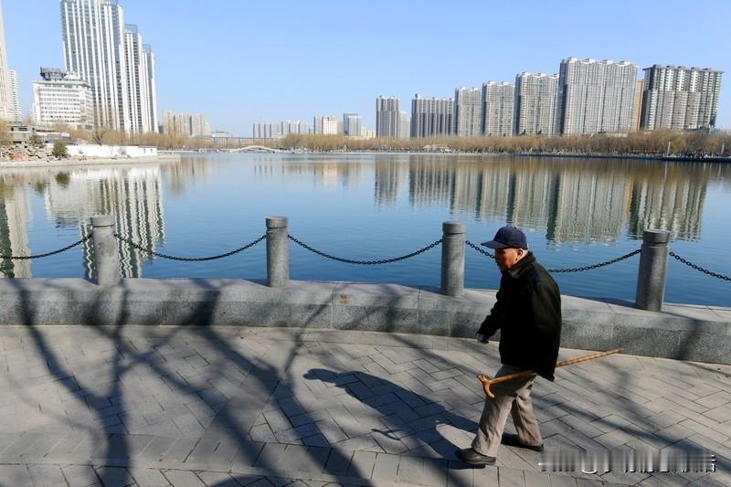 养儿防老和自己养老哪个更可靠       

       养儿防老和自己养老哪