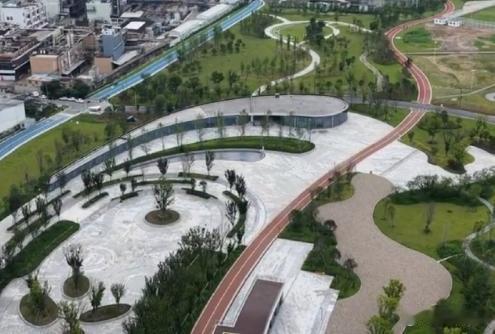 在台州看低空经济如何飞起来黄岩海塘安澜公园无人机训练基地落地投用，是台州抢抓低空
