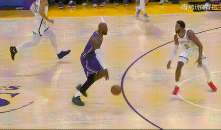 老詹这球怎么进的篮网vs湖人
