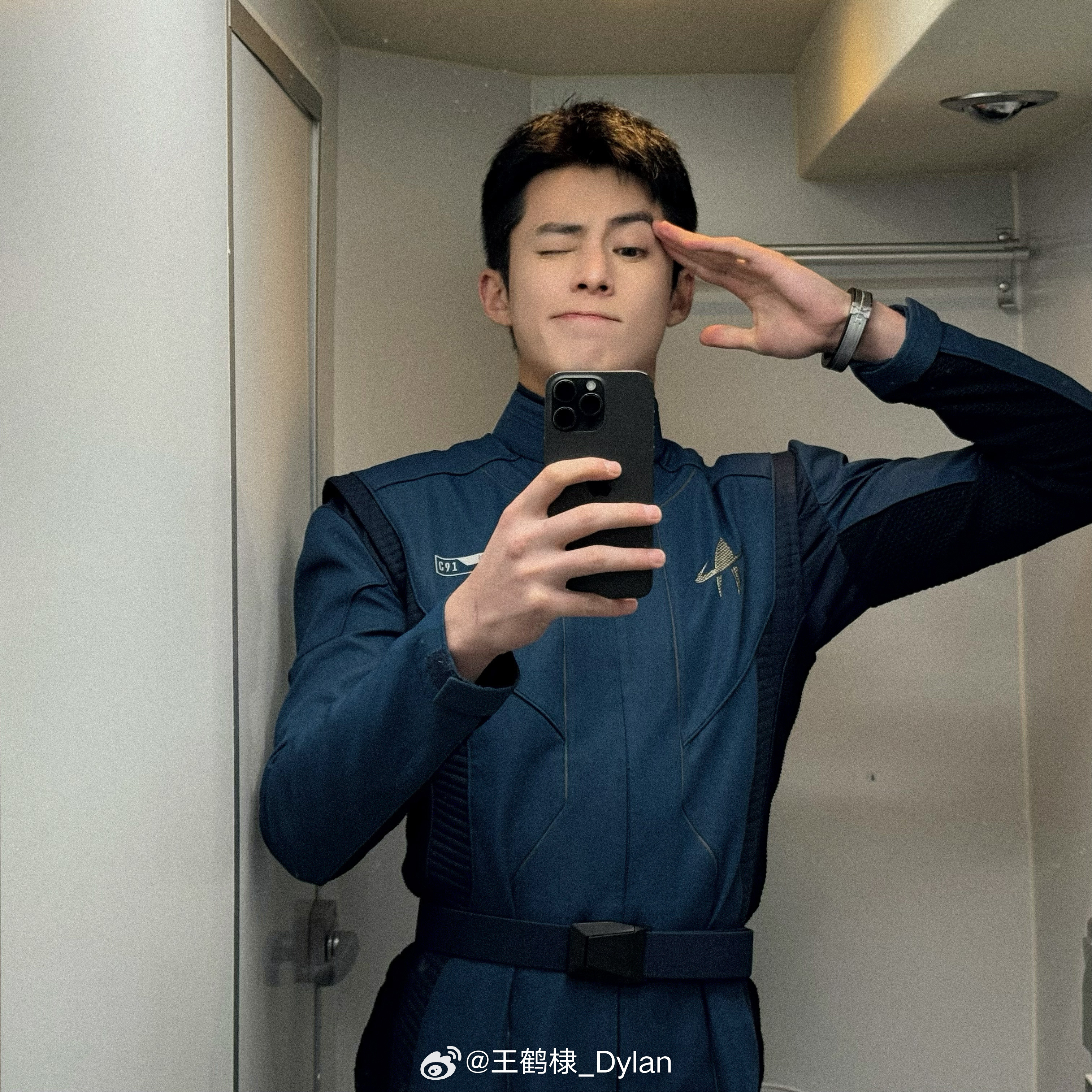 【王鹤棣花里胡哨OOTD】王鹤棣彪哥OOTD 来搜集一波在《星河入梦》期间的“花