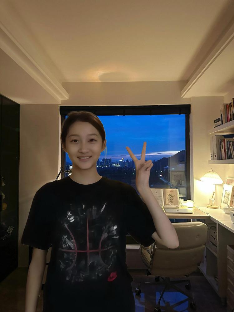 鹿晗是真男人 没想到我姐也是真女人关晓彤