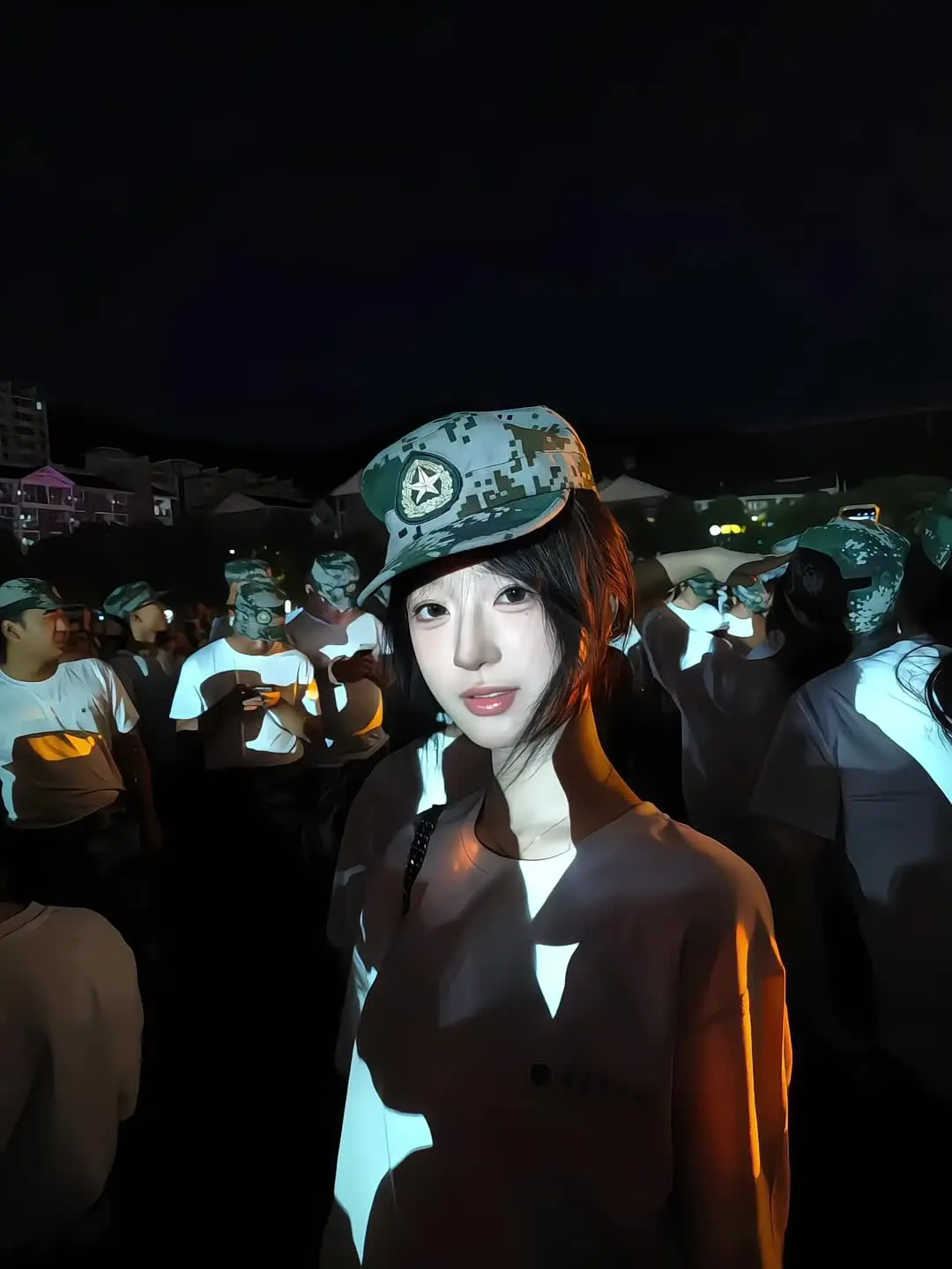 我做了个梦 梦见初一你在楼梯口等我 问我要不要一起走