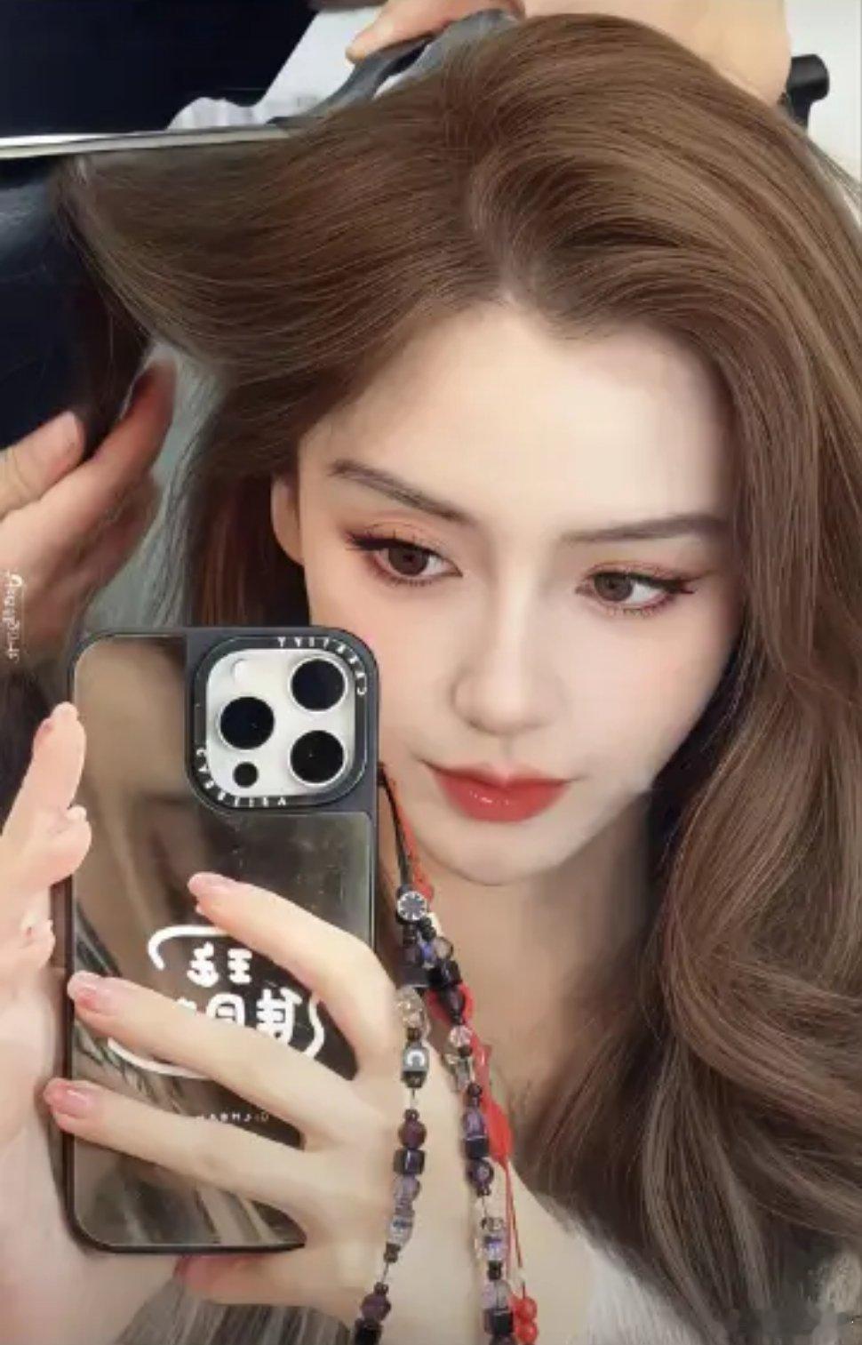 angelababy给angelababy的新年心意  「杨家将的画室」营业中 