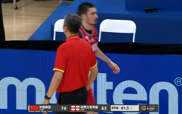 #中国男篮11分战胜格鲁吉亚男篮#  FIBA国际团结杯四国邀请赛，中国男篮74