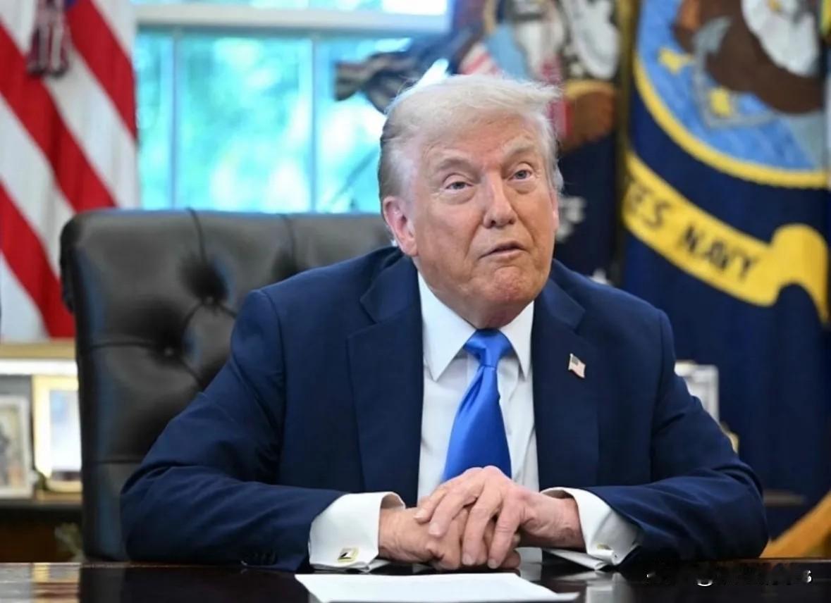 中国这边刚放出风声，说要是敢运武器就直接扣人扣船，美国那边的戏精表演立马就开始了