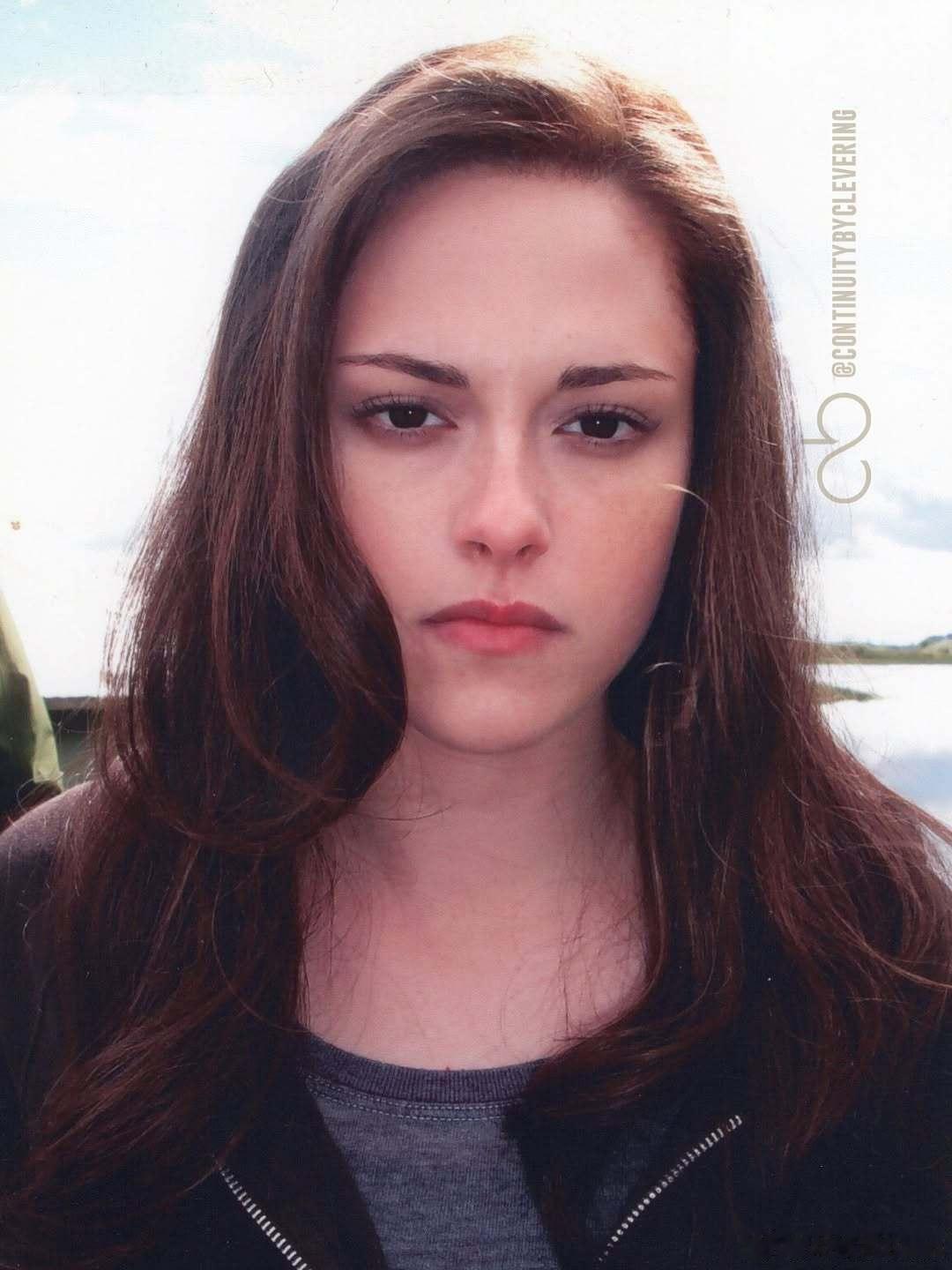 更多Kristen Stewart克里斯汀斯图尔特15+年前在《暮光之城：月食》