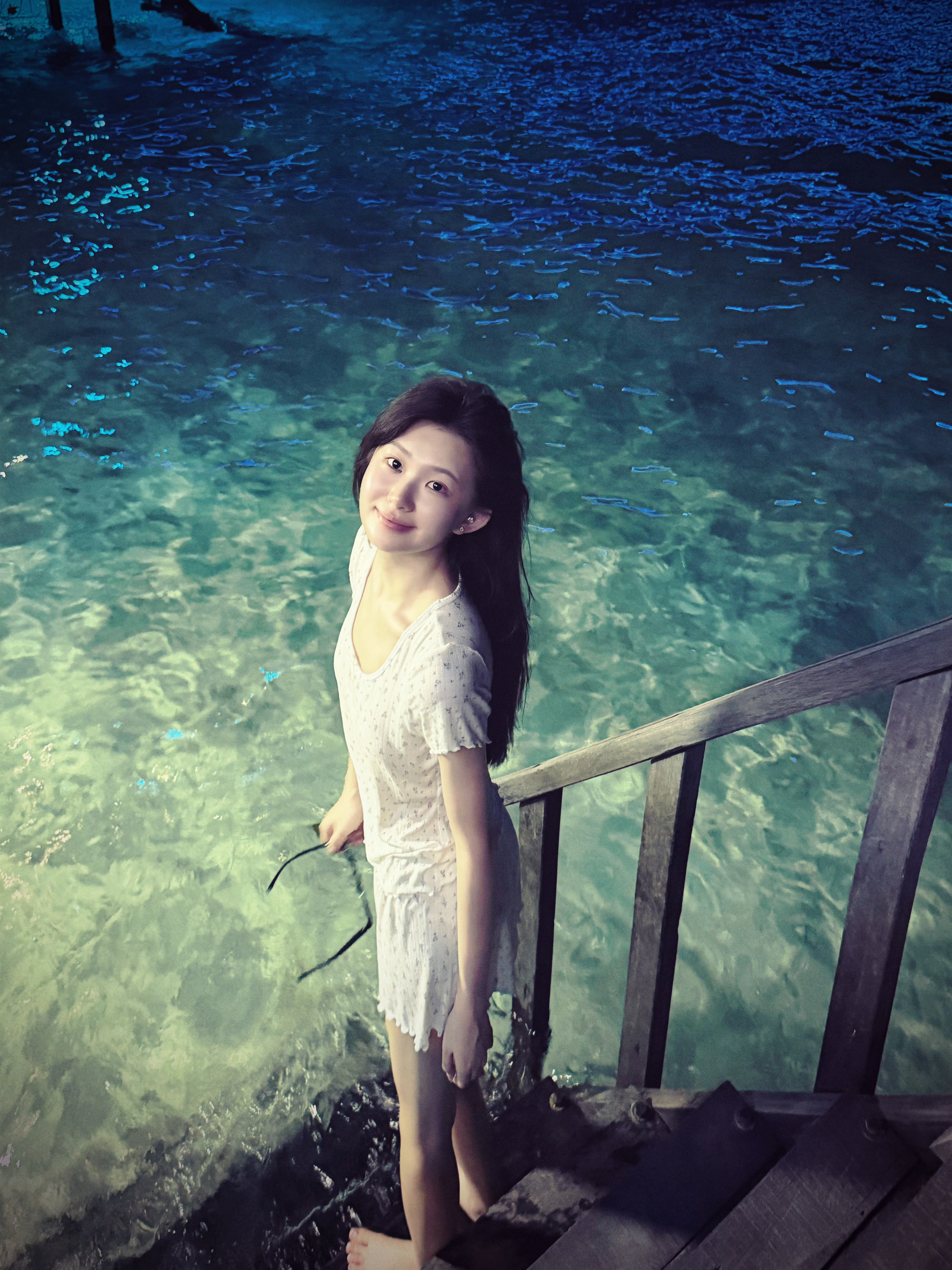 吴怡涵吹吹海风🌊 