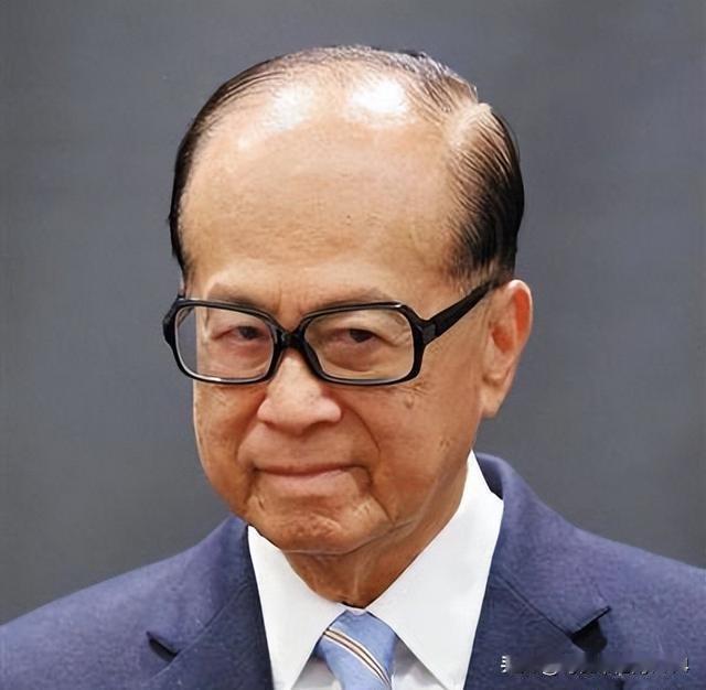 李嘉诚捐款：即时拨出三千万港元，外加五千万港元后续支援
11月26日下午，香港新