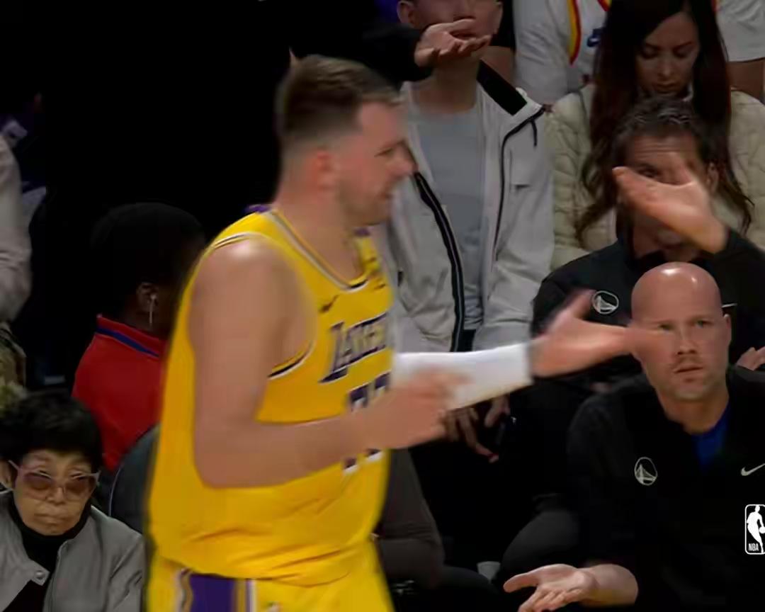 联盟判罚的标准到底是什么？NBA今日几场比赛的罚球差距也太大了！

掘金121：