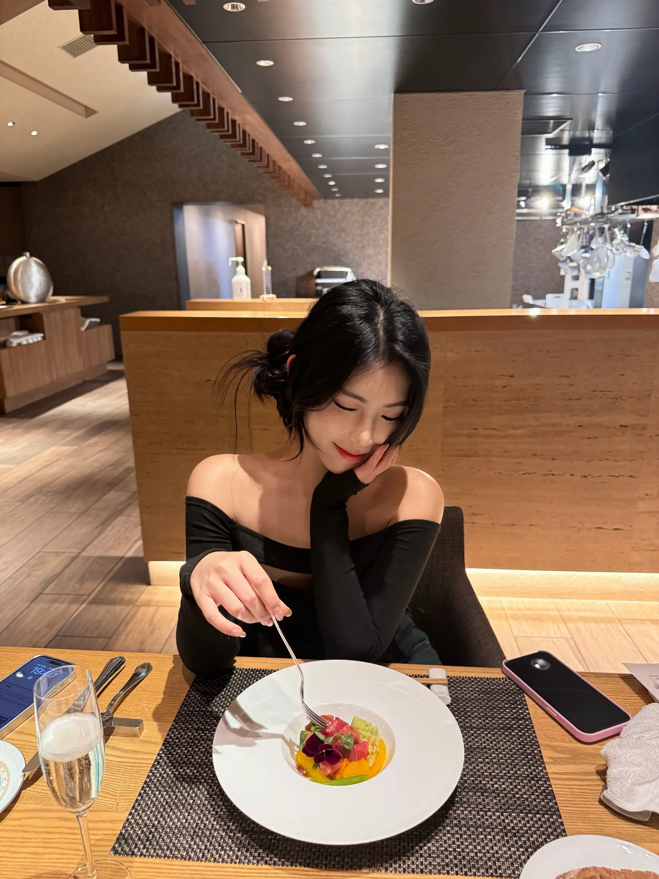 情人节快乐❣️。祝爱我的和我爱的，都天天开心，幸福圆满~