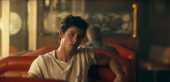 ShawnMendes 7年前，Shawn Mendes与Camila Cabe