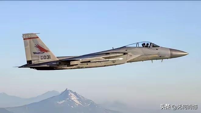 美国f15战机又被击落一架，这次不是被友军误伤，是被伊朗给打下来的，据说这种飞机