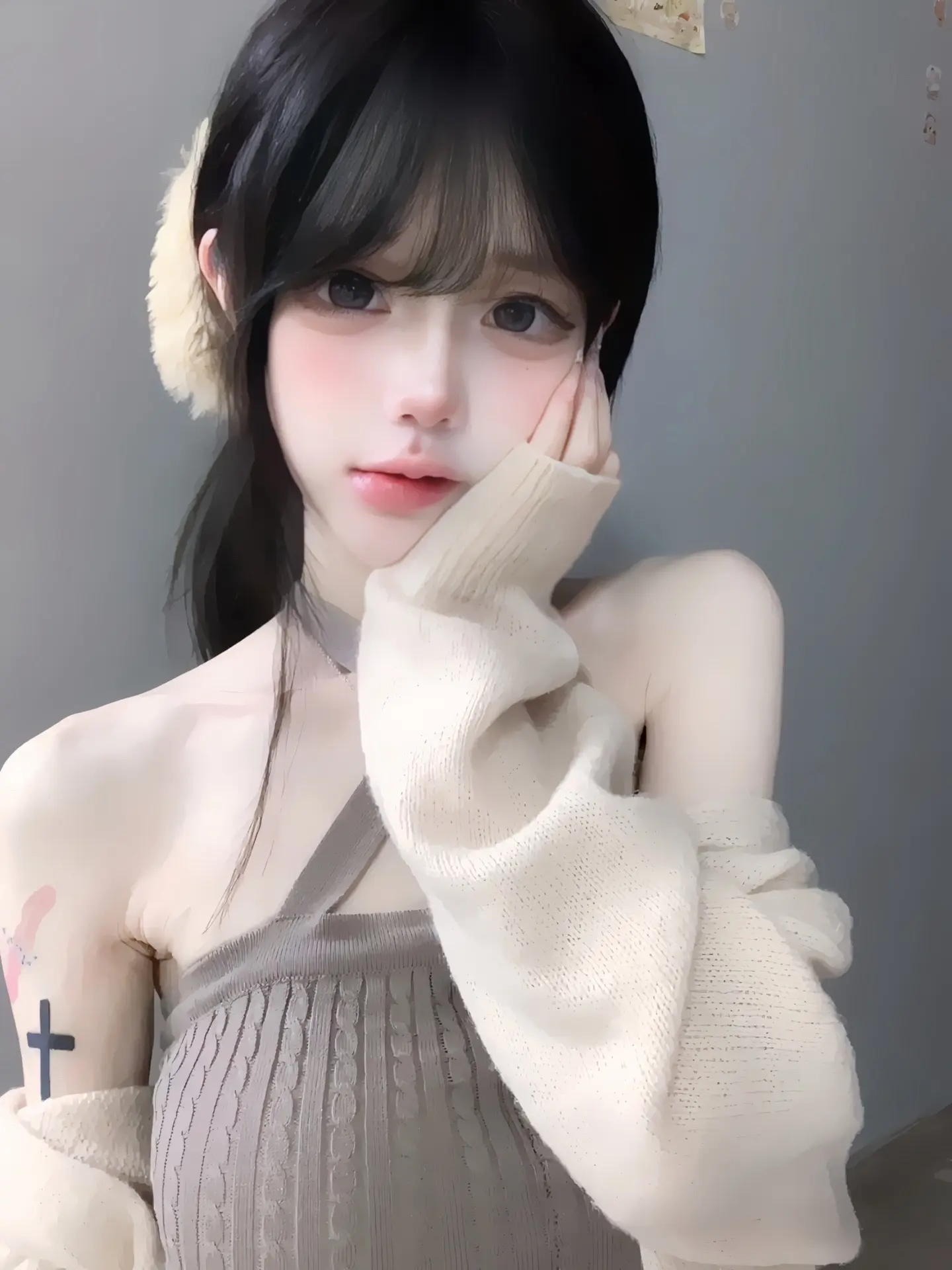 我问从前的爱为何变成今天 你说万物各有时令 爱也到了秋天