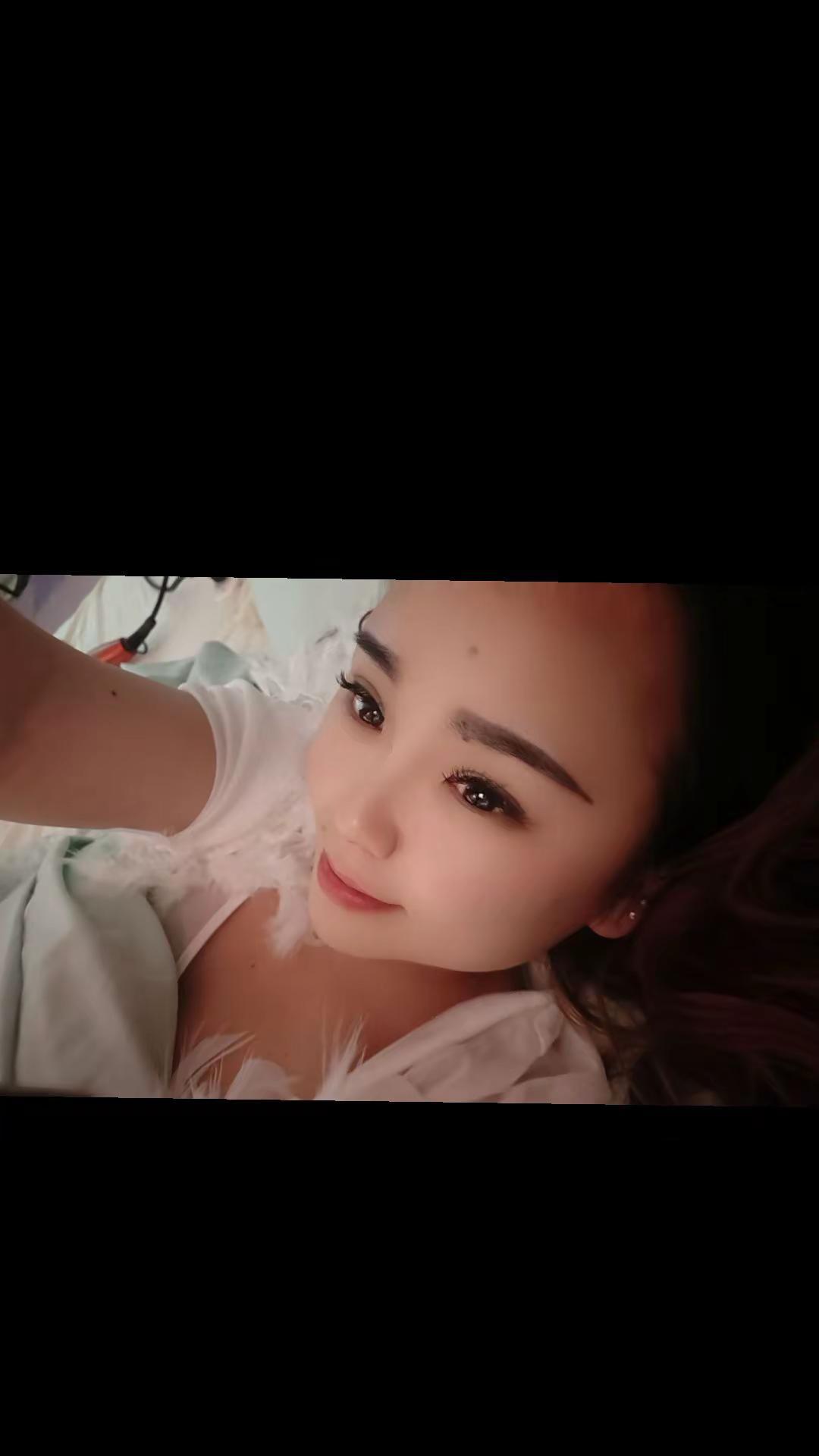 原来最深的想念，都藏在梦底。明明知道是梦，却还是舍不得醒。愿每一份遗憾，都能在梦