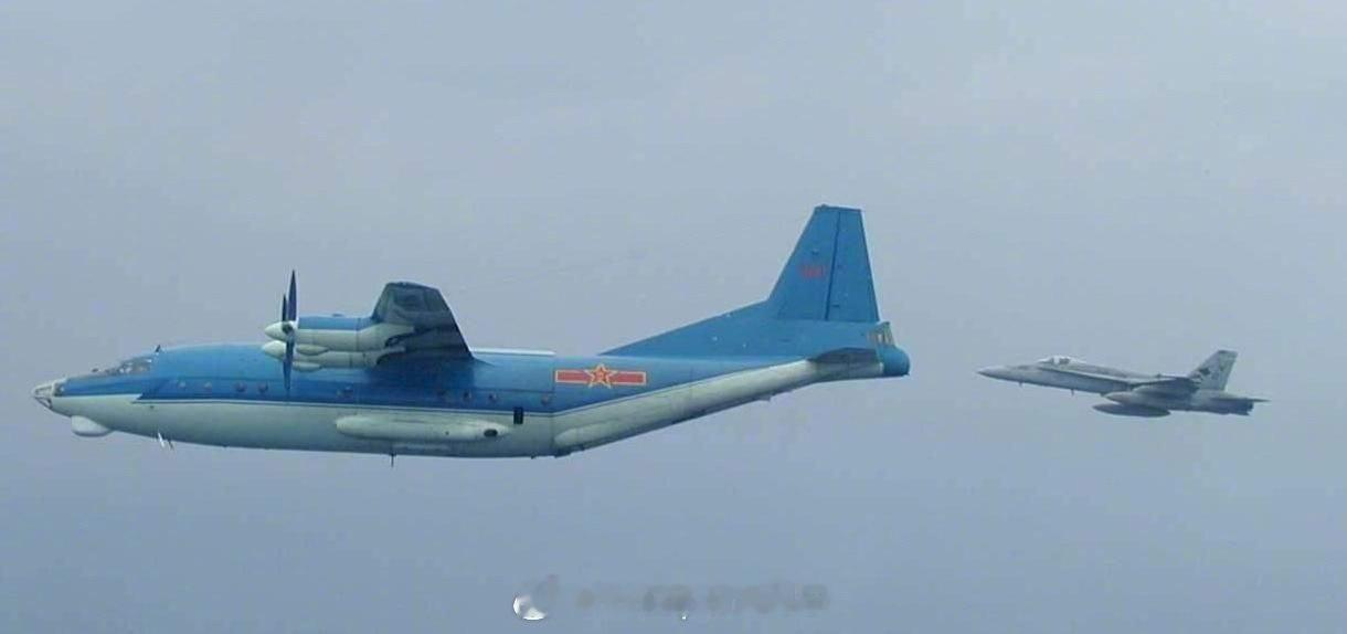 烽火问鼎计划照片中的历史 中国人民解放军海军航空兵的一架Y-8X 海上巡逻机，美