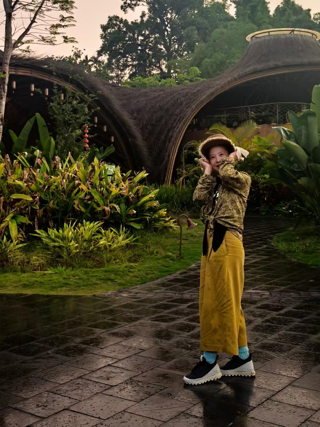 上联：叶落黄昏后，求下联下联：人约断桥边。友友请出下联 对下联 友友请下联 友友