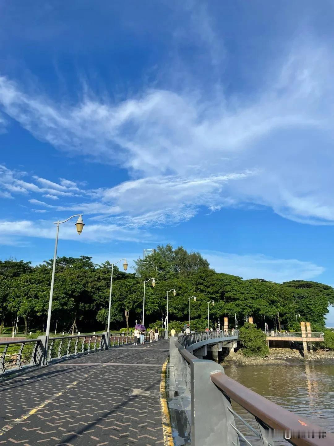 深圳2日游新手全攻略，国潮旅行必打卡景点！🎉🏃‍♀️📷

亲爱的旅行爱好者
