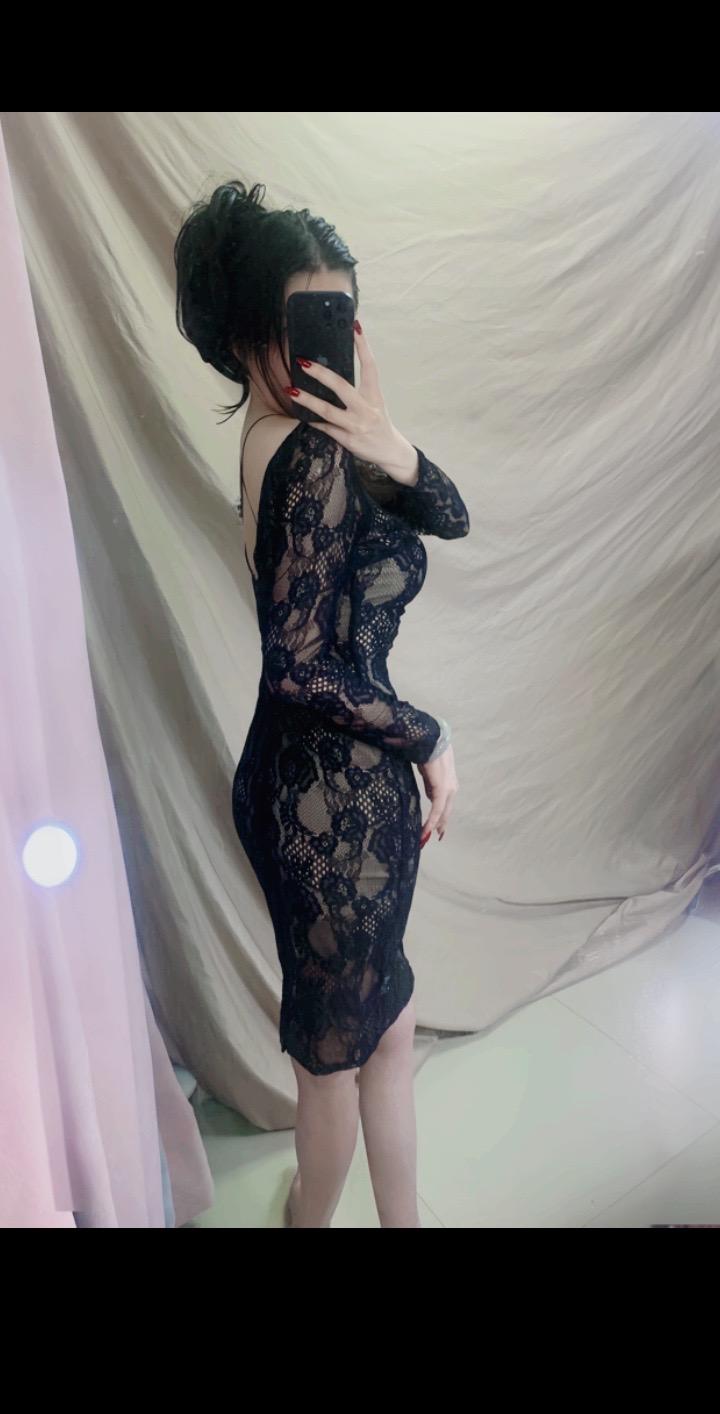 昨晚趁着醉意自告奋勇 给老妈煮了一盘四季豆炒木耳 可以说是色香味俱全 ...