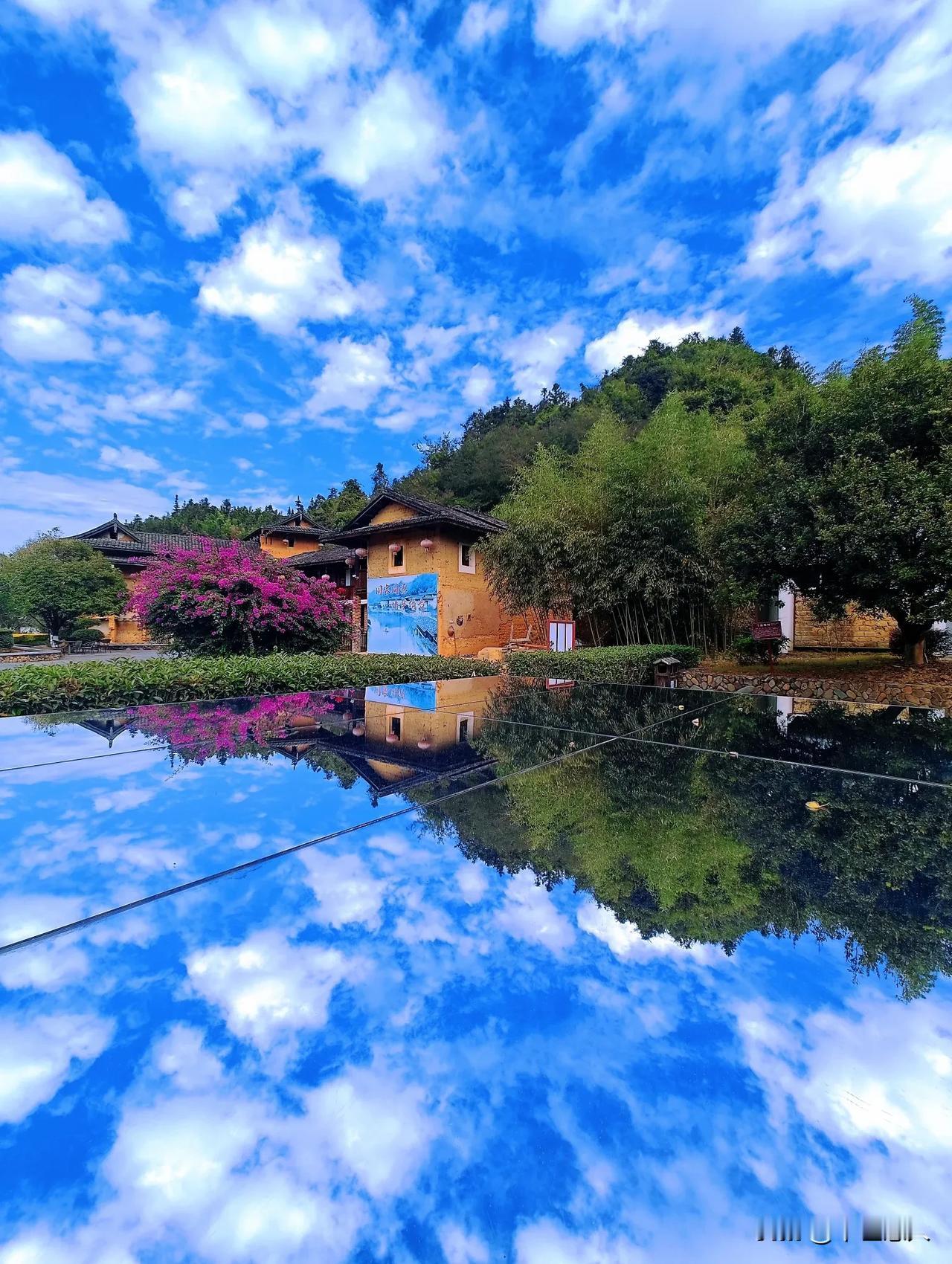 天空之镜
——漳州市南靖田中赋土楼南靖风光 治愈系风景闽 福建旅行风光 漳州风光