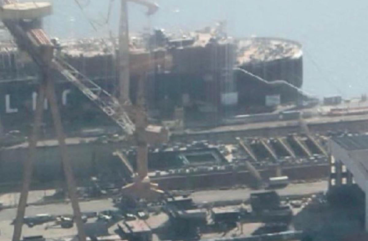 【004航母很可能采用核动力，大连造船厂新照曝细节】

根据台湾《中国时报》的说