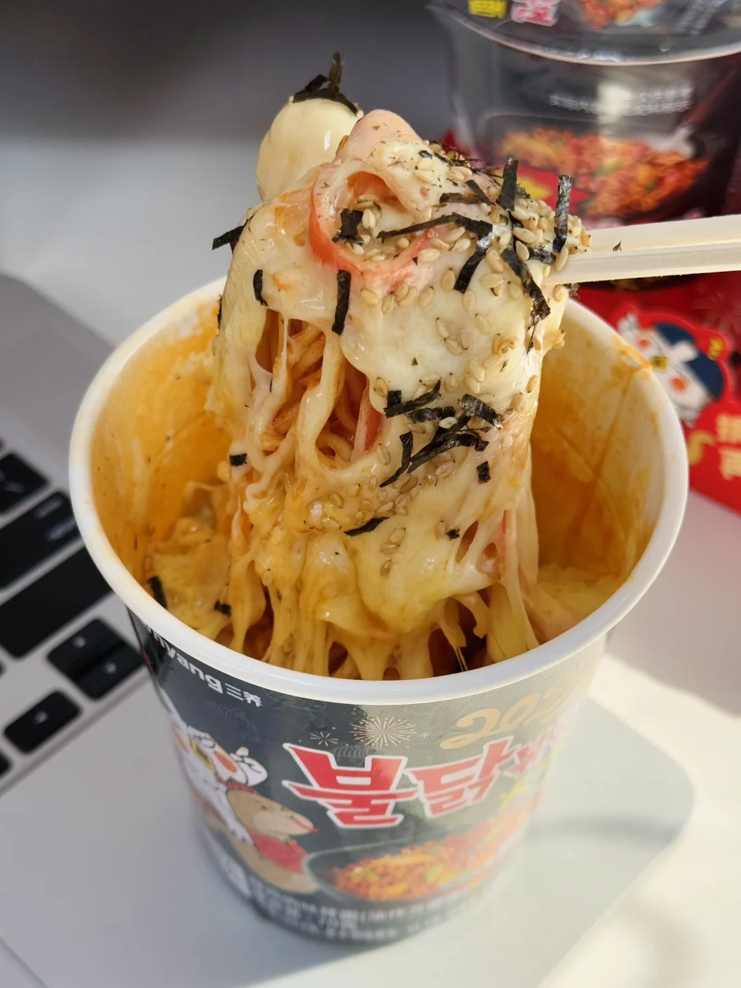 谁还没试过三养火鸡杯面的马克定食吃法？！