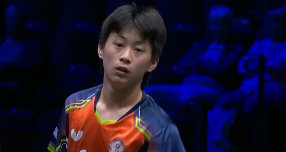 中国台北年仅17岁的小将郭冠宏在落后两局的情况下，一度顽强地将比分扳成2：2，决