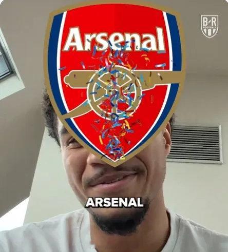 勒沃库森球星马利克-蒂尔曼在做客节目时表示，他最想为阿森纳 效力。这名23岁的前