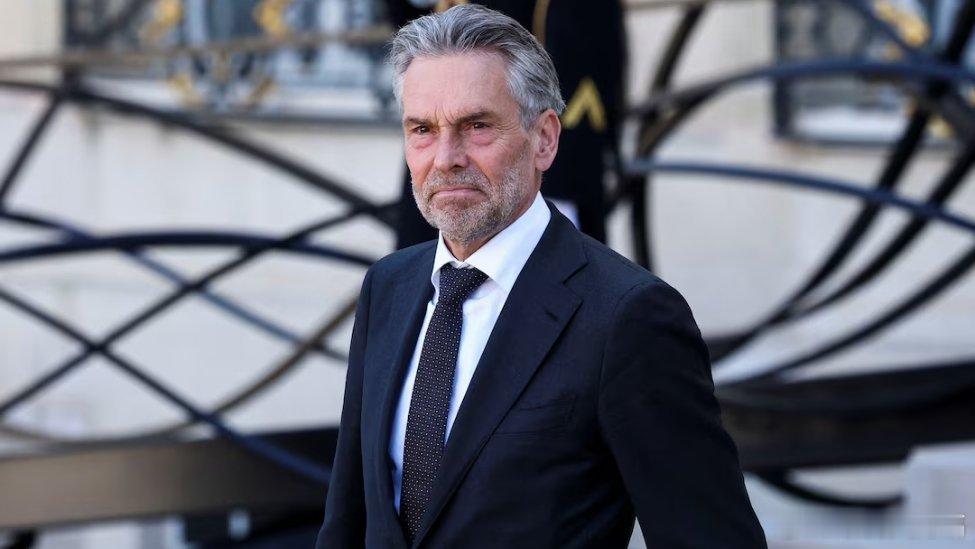 凤凰新闻【荷兰首相：中国同意安世在华工厂恢复芯片供应】据凤凰卫视援引美国彭博社报