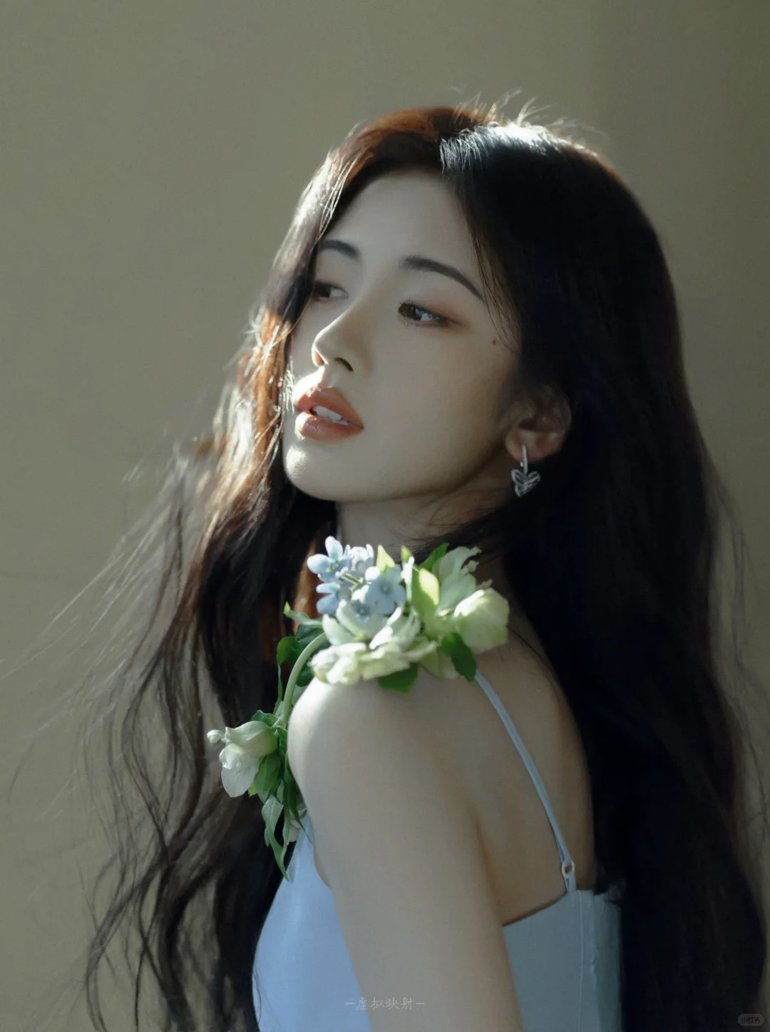 鞠婧祎 壁纸