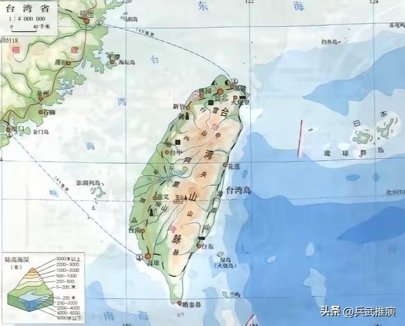 泰国打仗，也没有看见经济崩溃。

很多国家都经历过战争，经济也没有直接垮掉。
偏