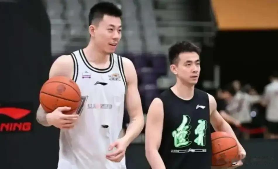 今晚辽宁男篮将在主场迎战新疆男篮，大战当前，辽篮两位本土主力的伤情却依然不乐观，