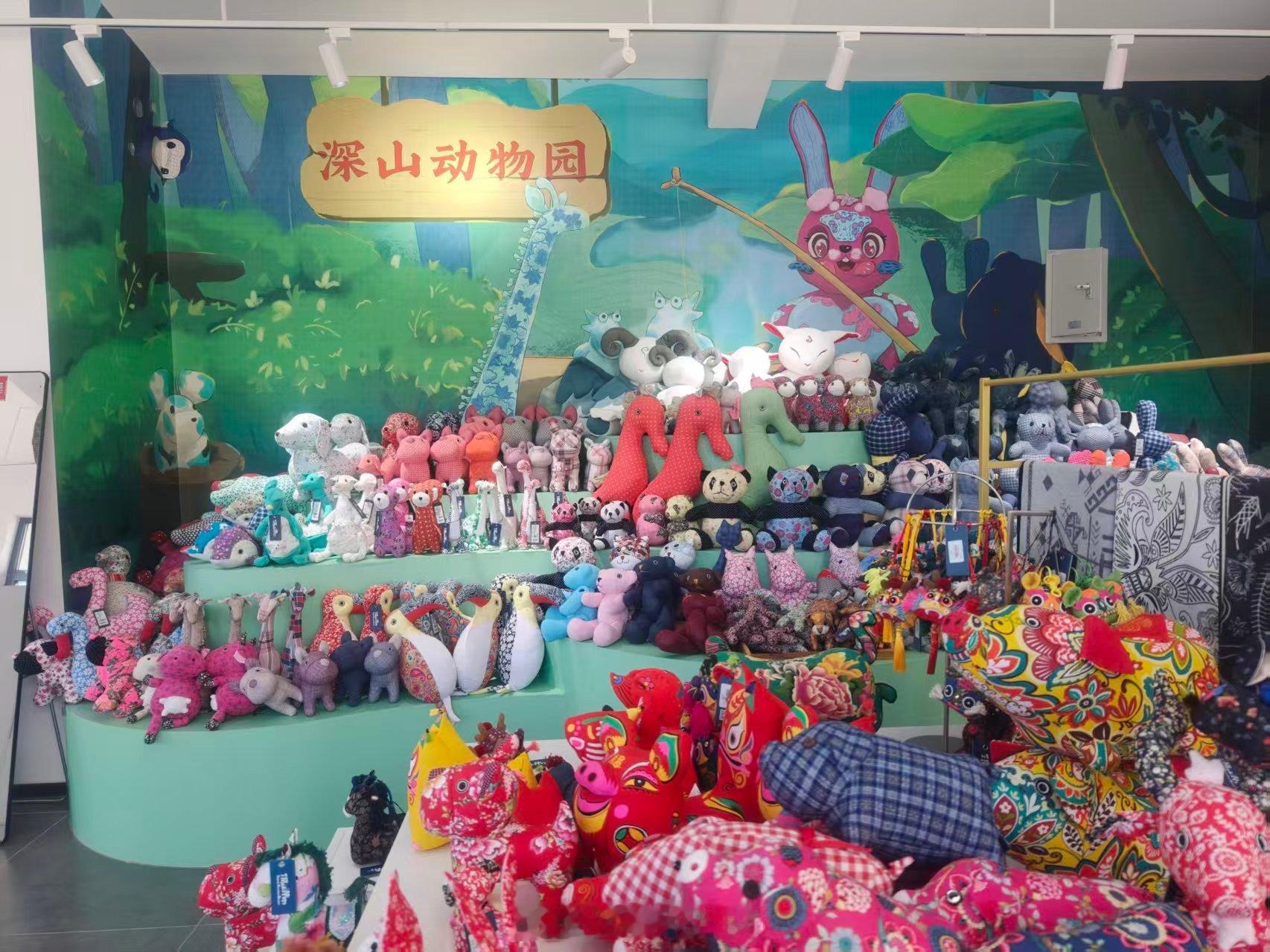 V读北京一键开启延庆23度的夏天打卡北京延庆柳沟，承包一家人一整个周末的快乐。尝
